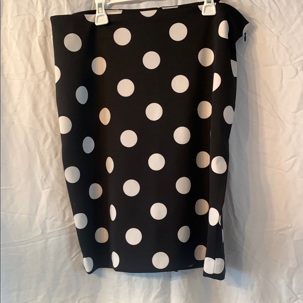 The Limited Black and White Knee-Length Pencil Skirt